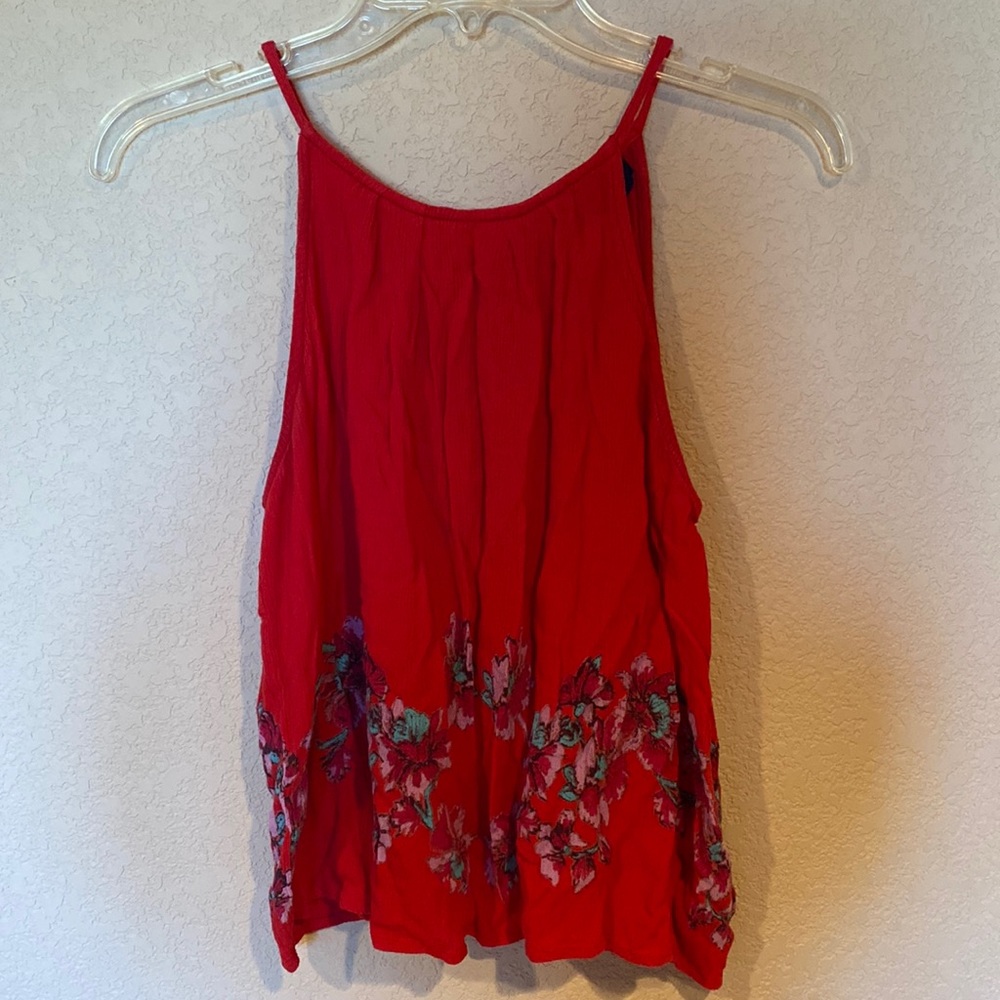 Red tank top medium